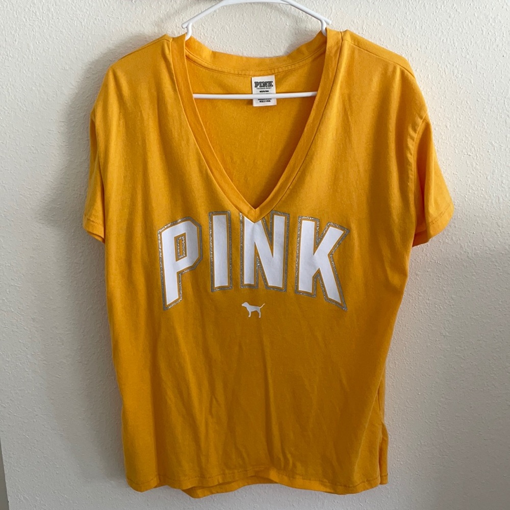 PINK Mustard yellow short sleeve tee. Size medium.